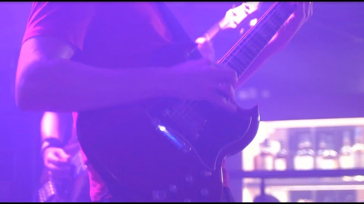 Power Up en concert